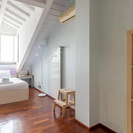 Apartamento Italianway Easy - De Sanctis 14 *