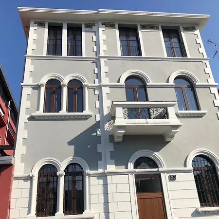 Villa Liberty In Zona Bovisa * Milan
