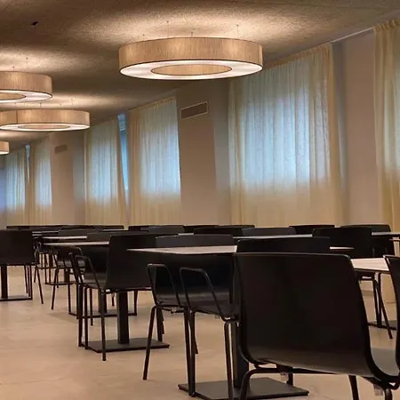 Amedia Milan, Trademark Collection By Wyndham מלון 4*