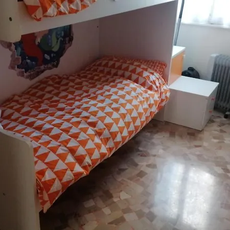 Apartment Impeccable 3 Bedroom House Up To 6 People 10 Minutes Away From Duomo