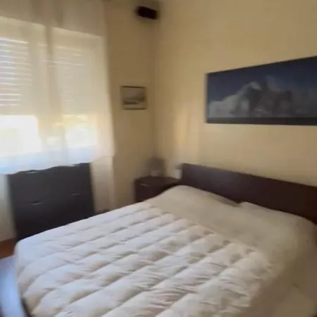 Apartment Impeccable 3 Bedroom House Up To 6 People 10 Minutes Away From Duomo