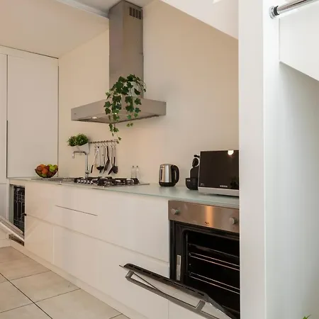 White Sempione Apartment *