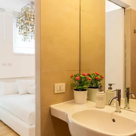 Apartment White Sempione