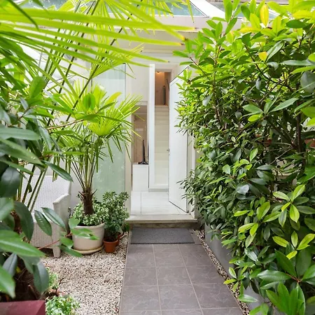 White Sempione Apartment