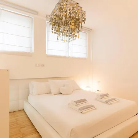 White Sempione Apartment Milan