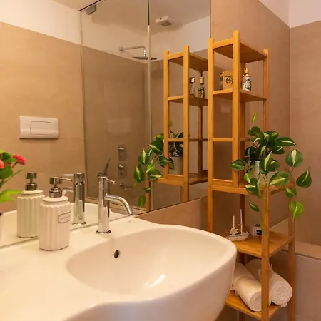 Apartment White Sempione *