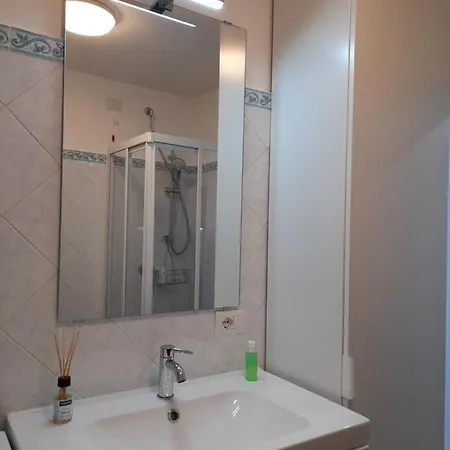 Flat In Milano, Porta Romana شقة