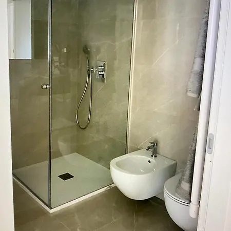 Milano: Incantevole In Pieno Centro - Fancy Yellow Apartment Milan