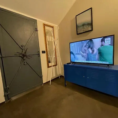 Fra Storia E Modernita Appartement Milaan