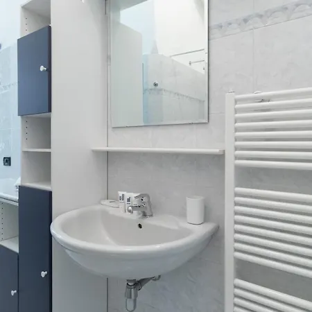 Italianway Easy - Grosseto 3 * Milano