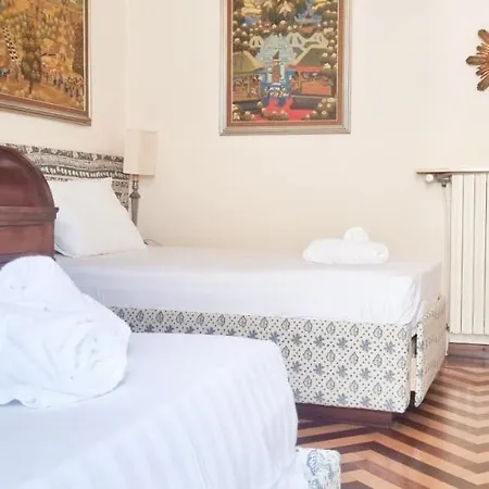 Joivy Vintage And Gorgeous 2-bed Flat Near Sforzesco Castle Apartamento Milán