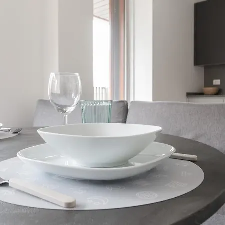 Apartment Italianway - Alserio 10 *