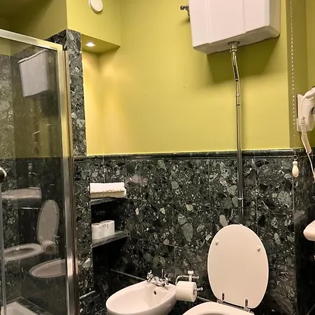 Gasthuis Villa Camilla Milano Metro 4 4*