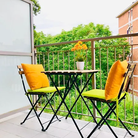 Stepandgo Navigli * Milaan