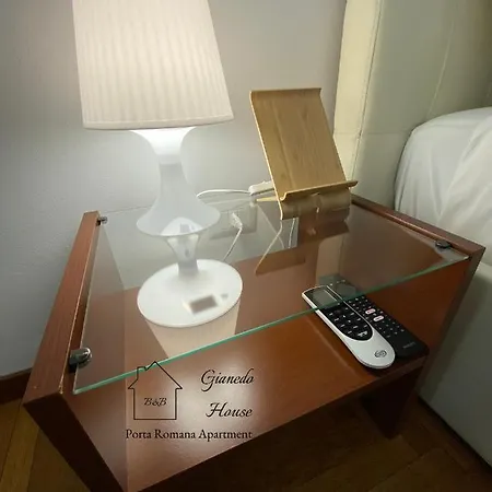 Gianedo House - Porta Romana 아파트 밀라노