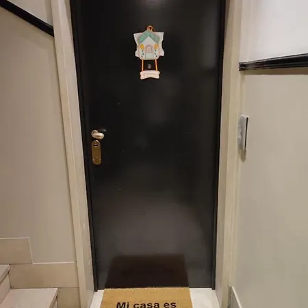 Lovely Piatti Duomo Mediolan