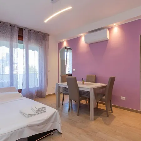 Big Flat In Portello Fiera-city Life Alcuino 7 Milan