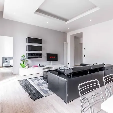 Brera 8 Historic Milanese House Milan