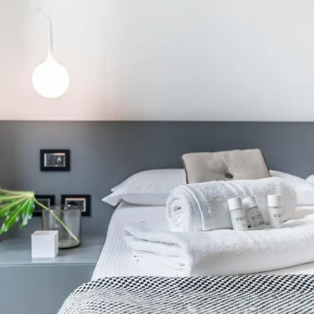 Brera 8 Historic Milanese House Apartment