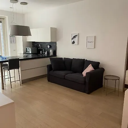 Lovely In The New Porta Nuova Area Apartment Mailand