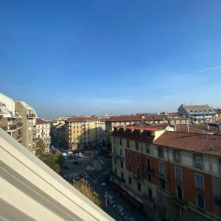Porta Venezia, Monolocale Con Vista Sui Tetti Milão
