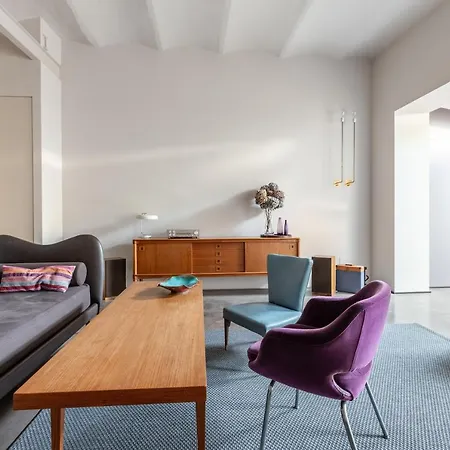 Quiet Roomy Studio Navigli- Porta Genova Διαμέρισμα *