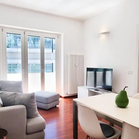 Joivy Superb Flat, 2 Balconies & Skyscrapers View * Milan