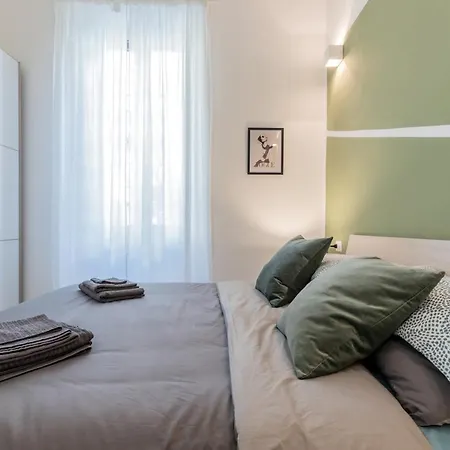 Appartement Duomo-navigli Charming And Modern With Fast Wifi Milan