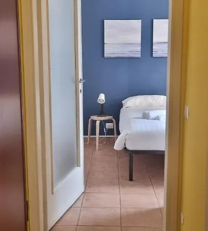 Altido Stylish Flat W/balcony In Central Appartement