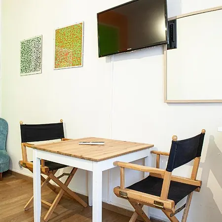 A Due Passi Dal Duomo Milan