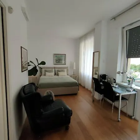 La Casa Di Sole - Corso Buenos Aires - Stazione En-suit מילאנו