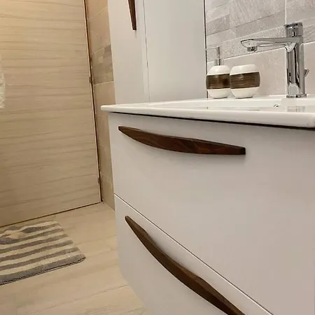 Apartment Shining House In Milan