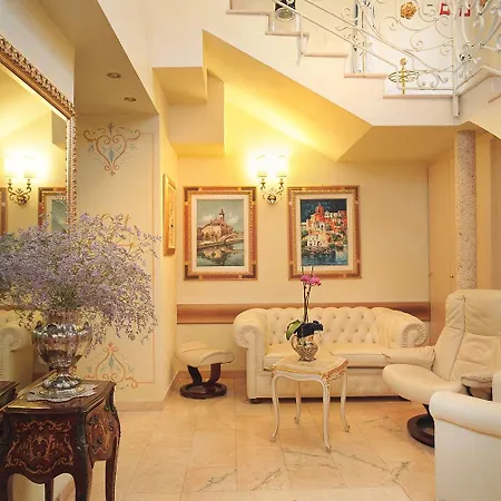 Boutique Dieci Hotel 4*