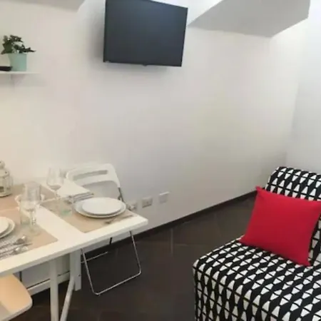 Romantica Mansarda 15 Min Dal Centro - Lome 844 Appartement *