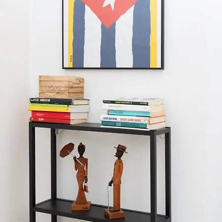 Lovely & Modern In China Town Area - Via Rosmini *