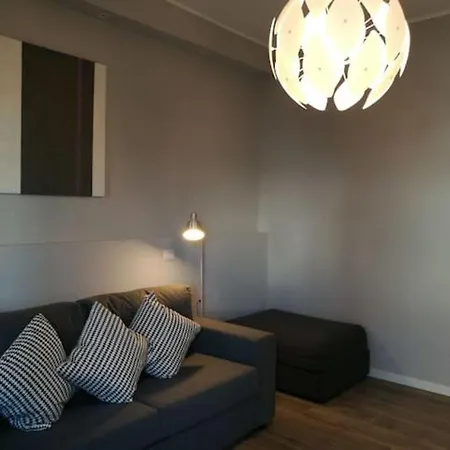 Con Grande Terrazzo In Via Lomellina - Lome 527