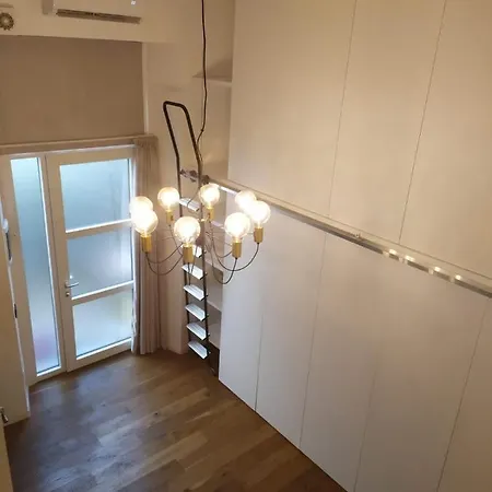 Apartment Via Lecco,