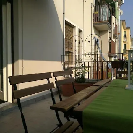 Con Grande Terrazzo In Via Lomellina - Lome 527 Apartamento Milán