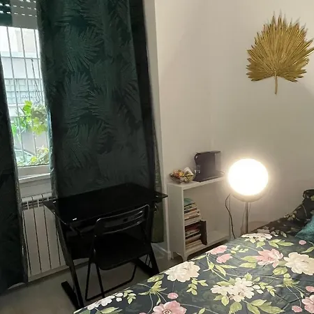 Ubytování v soukromí Annetta's Bovisa *