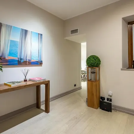 Apartamento Gemma Preziosa Tra Il Castello Sforzesco Ed Il Duomo Di By Easylife