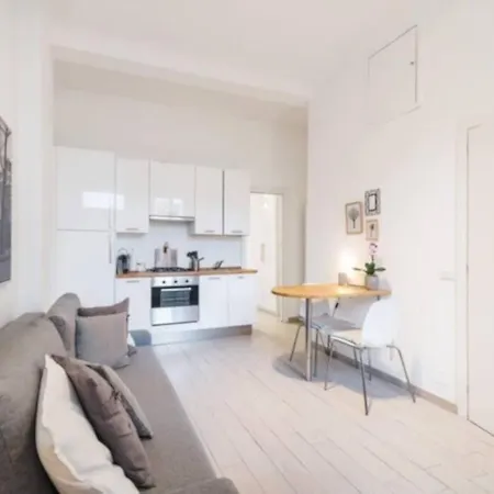 Easylife - - Belinzaghi 6 - Isola Apartamento *