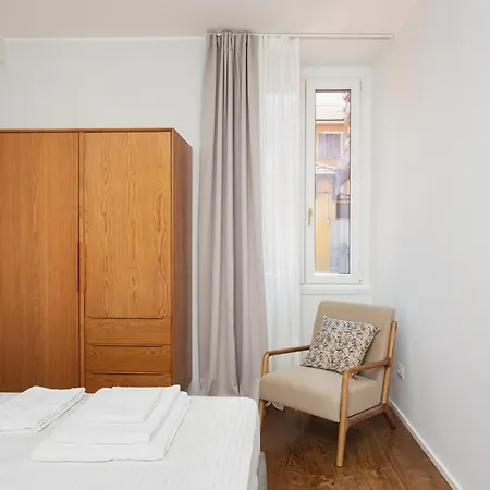Apartment Design Interior China Town Piazzale Baiamonti