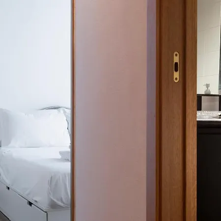 Italianway - Porta Ticinese 67 * Milan