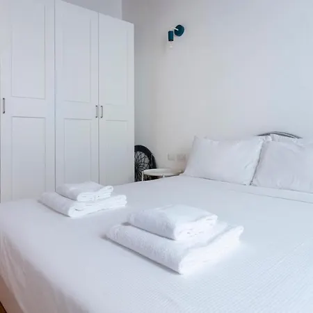 Italianway - Porta Ticinese 67 * Milan