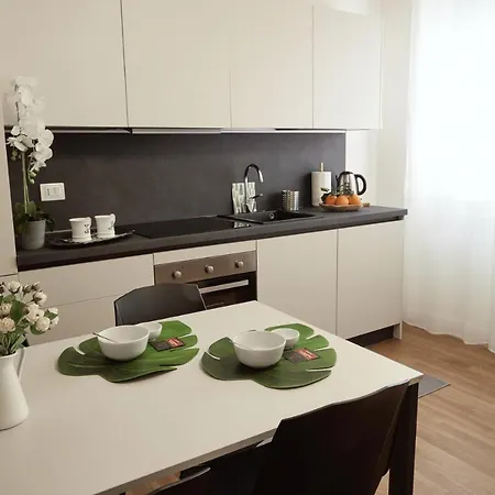 Apartamento G62 Confortevole Bilocale Zona Stazione *