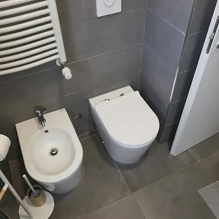 G62 Confortevole Bilocale Zona Stazione Apartment