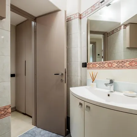 Easylife - - Giulini 5 - Castello Sforzersco Milano