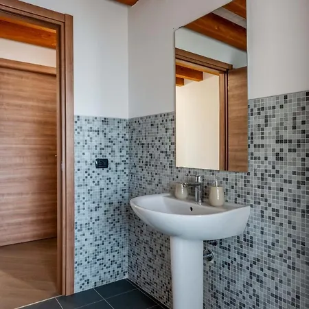 Apartment Amazing Flat With A View And Terrace On Navigli By Easylife Milan