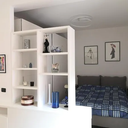 Apartamento Altido Sleek Studio W/balcony Milán