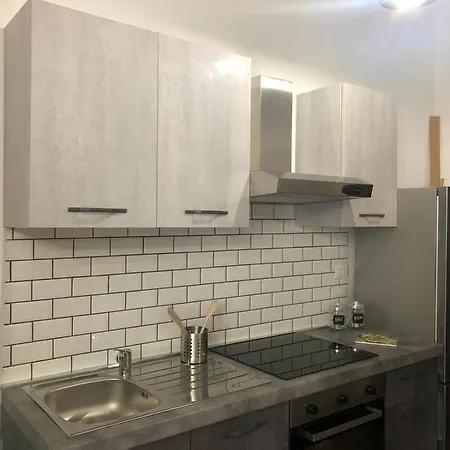 Trevi Industrial D Apartamento Milán
